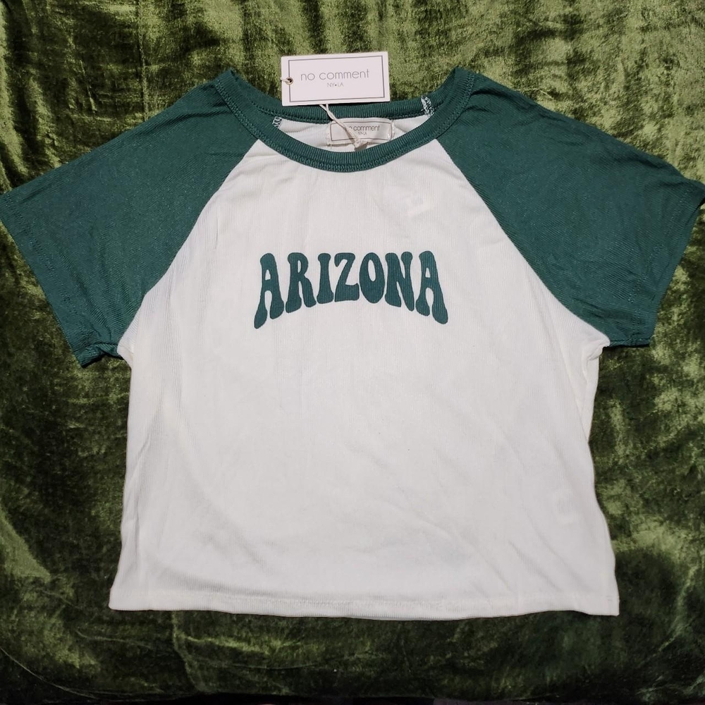 Green and White Raglan Short Sleeve Cropped Tee